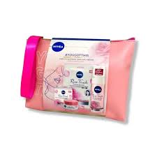 Подаръчен комплект Nivea Rose Collection: Гел-крем с розова вода, 50 мл + Мицеларна вода, 400 мл + Балсам за устни 4,8 г + Несесер